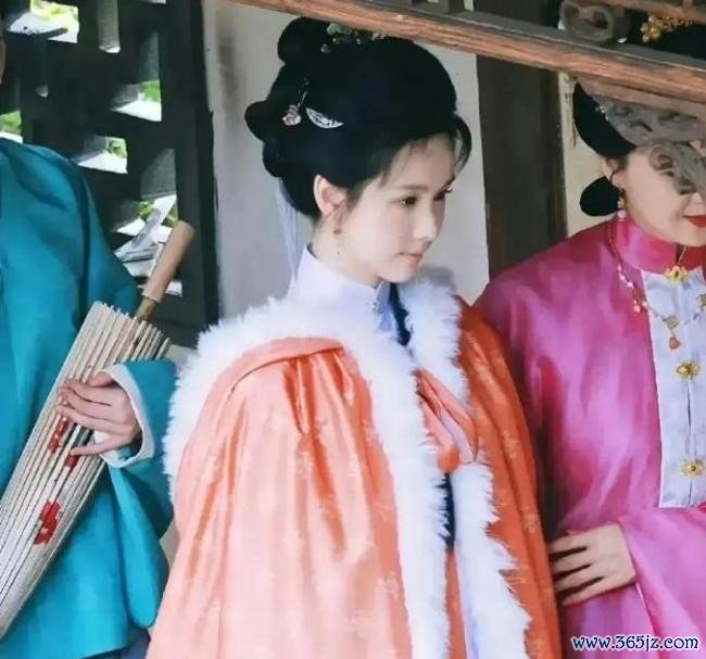 豆包给95花选四大名著扮装 巧合适配激勉热议